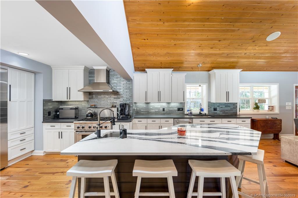 109 S Sewalls Point Road