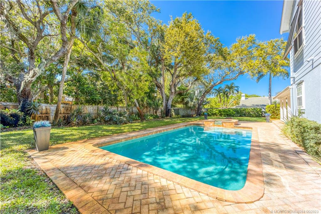 109 S Sewalls Point Road