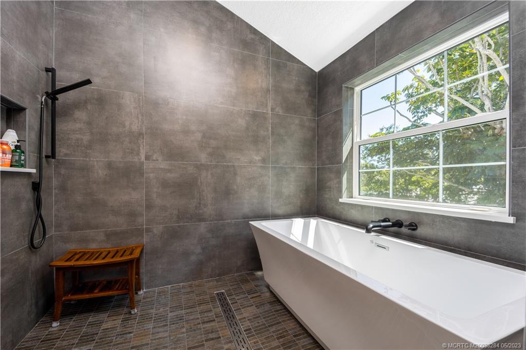 109 S Sewalls Point Road