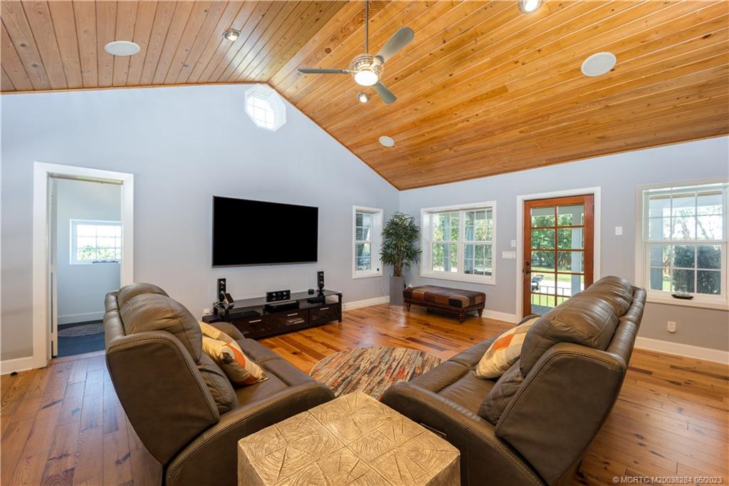 109 S Sewalls Point Road