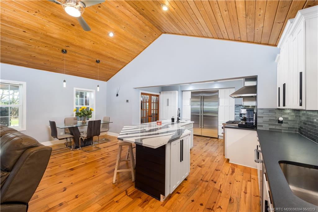 109 S Sewalls Point Road