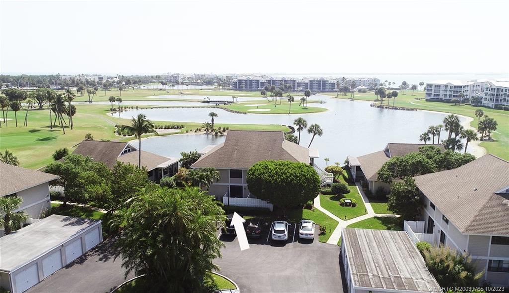 311 NE Golfview Circle