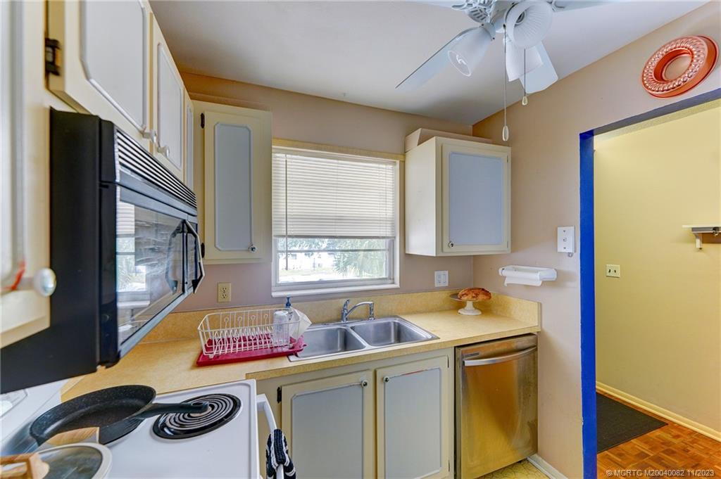 2600 SE Ocean Blvd D-14