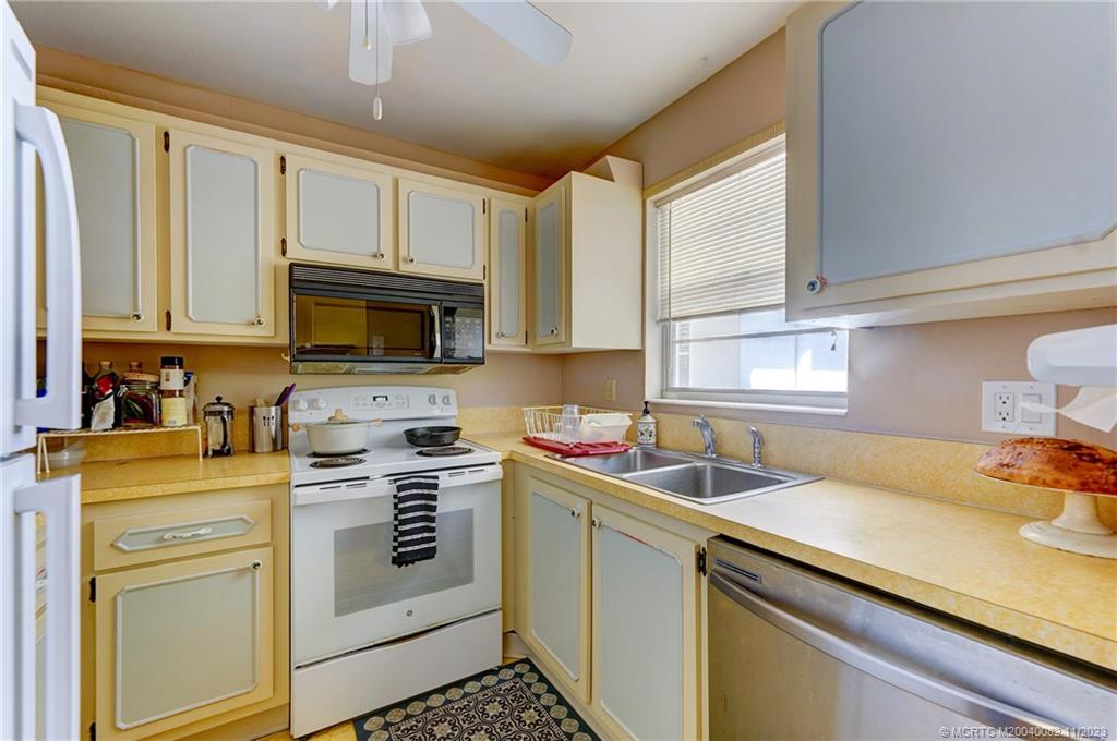 2600 SE Ocean Blvd D-14