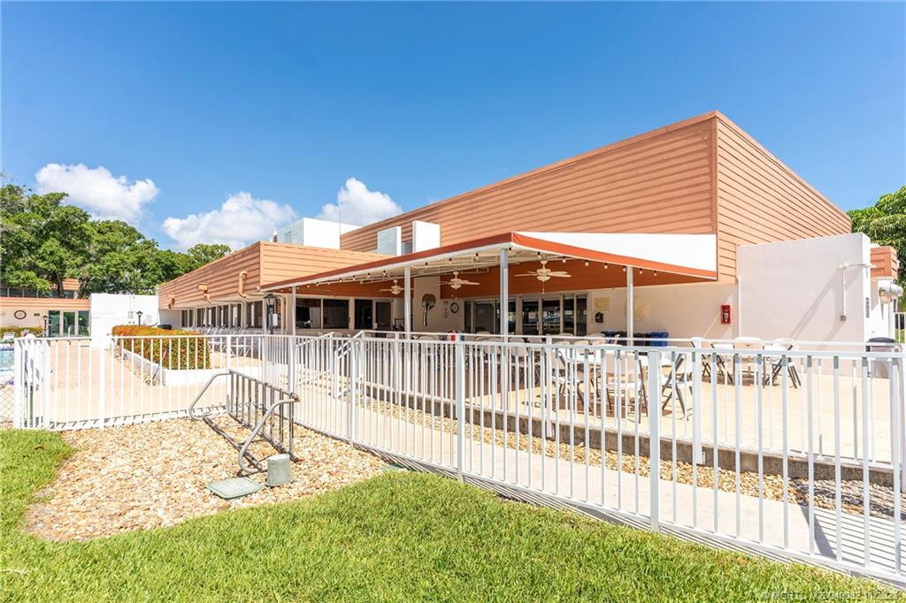 2600 SE Ocean Blvd D-14