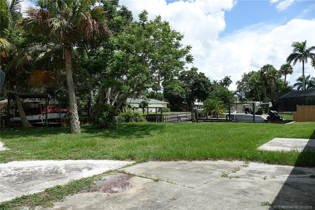 700 SW Tanglewood Trail