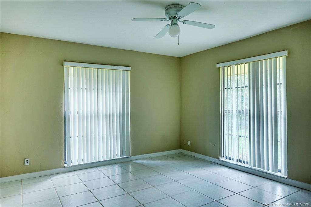 700 SW Tanglewood Trail