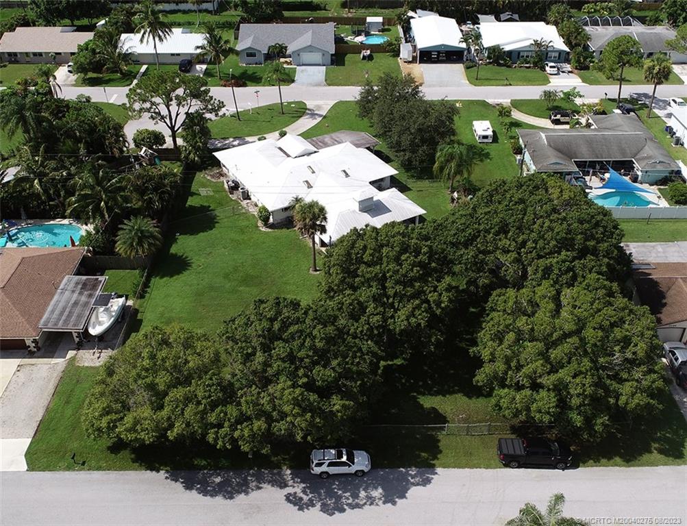 1242 NW Palm Lake Drive