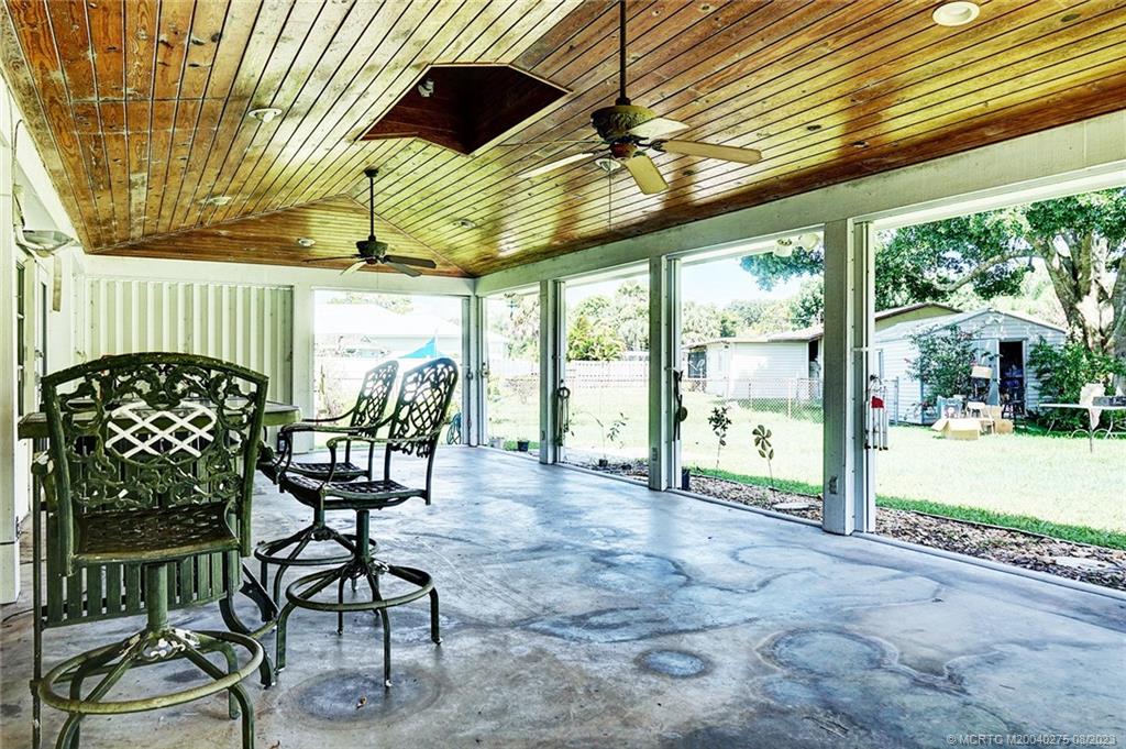 1242 NW Palm Lake Drive