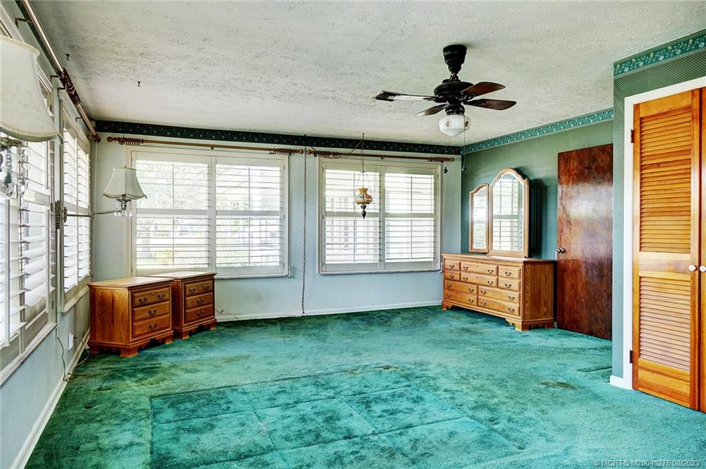 1242 NW Palm Lake Drive