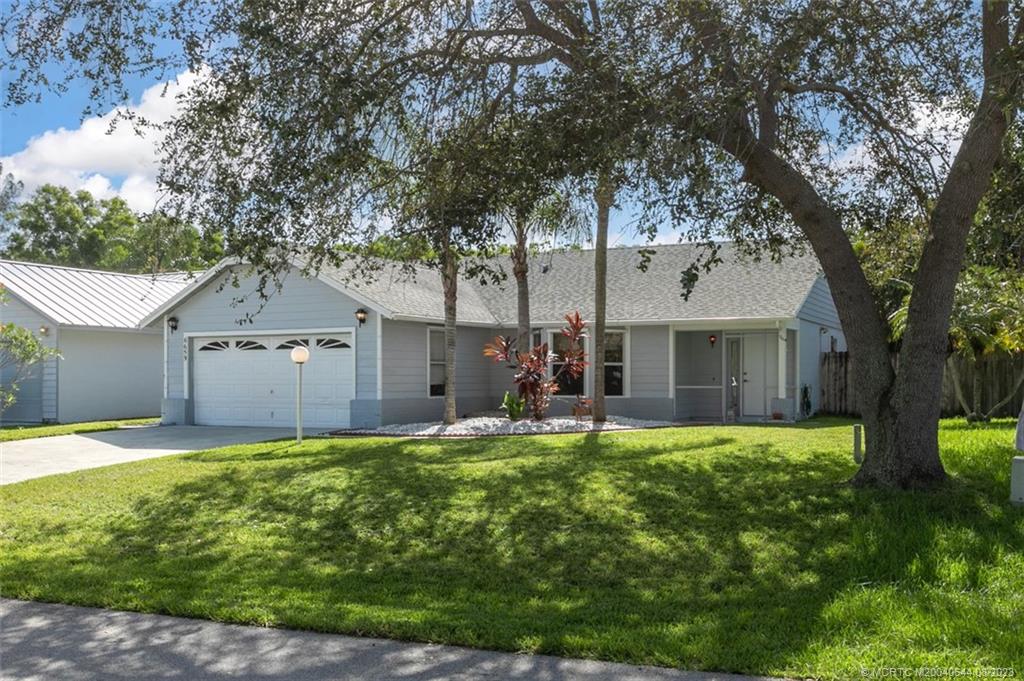 6659 SE Amyris Ct