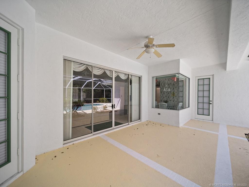 2855 NE Sewalls Landing Way