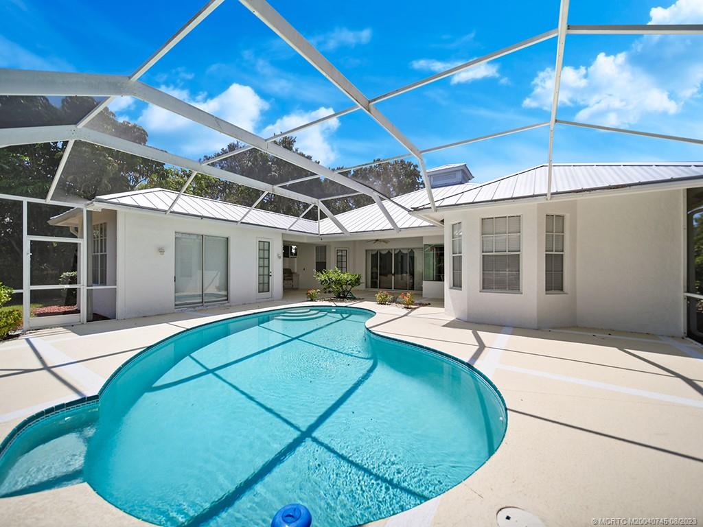 2855 NE Sewalls Landing Way