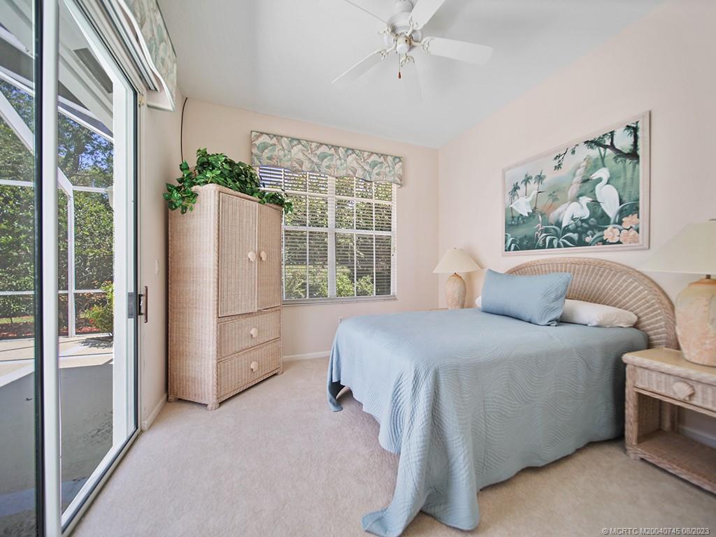 2855 NE Sewalls Landing Way