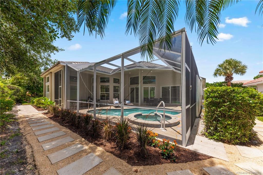 1417 NW Winters Creek Road