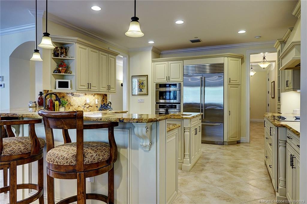 1532 NE Outrigger Landings Drive