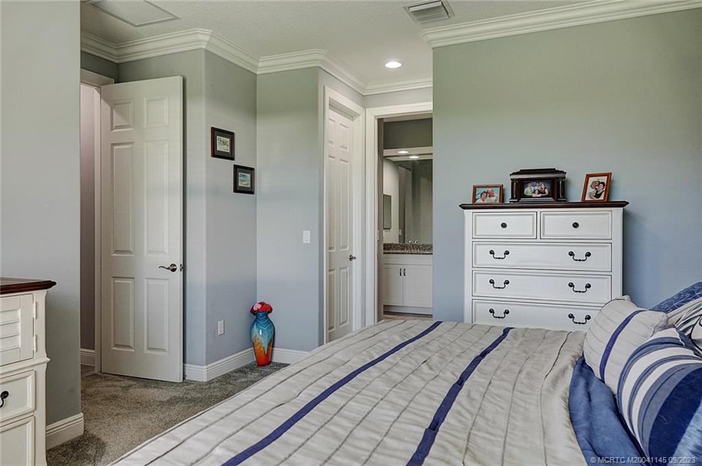 378 SW Jeanne Avenue