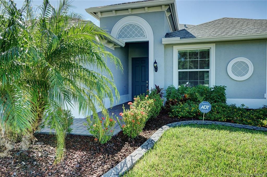 378 SW Jeanne Avenue