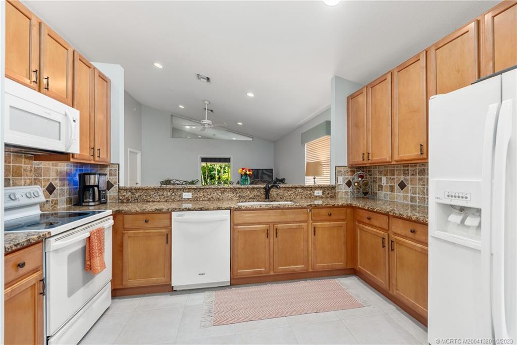 2306 SW Estella Terrace