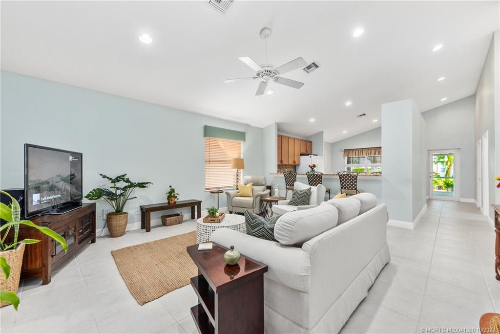 2306 SW Estella Terrace