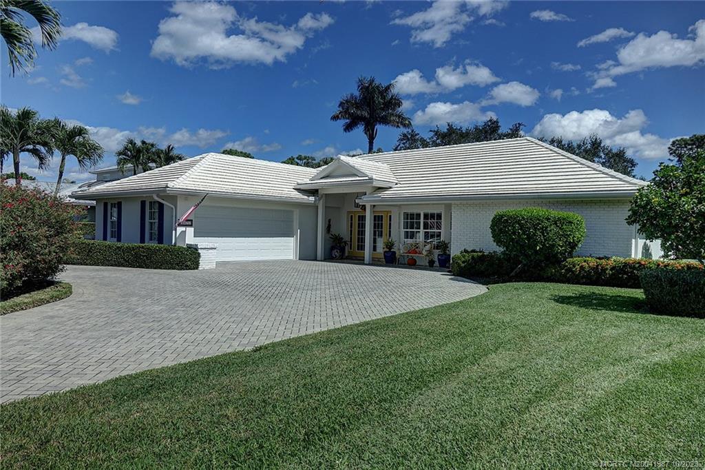 3471 SE Clubhouse Place