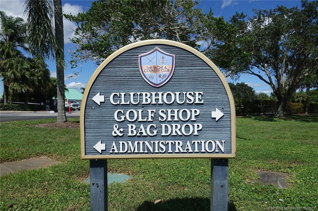 3471 SE Clubhouse Place