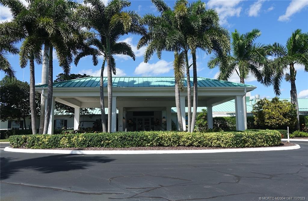 3471 SE Clubhouse Place