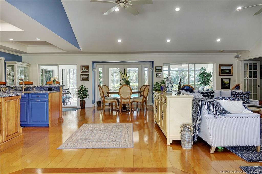 3471 SE Clubhouse Place