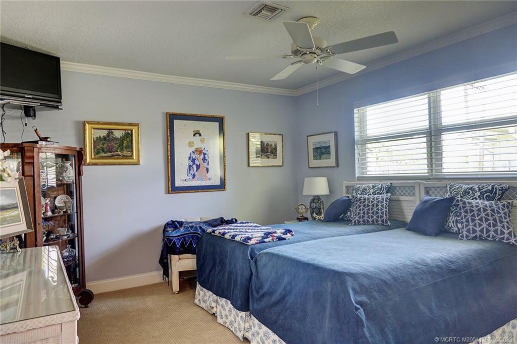 3471 SE Clubhouse Place