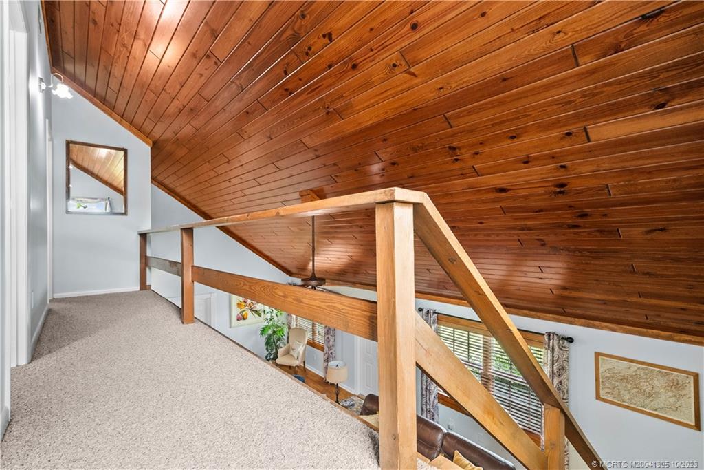 1082 SW Pine Tree Lane