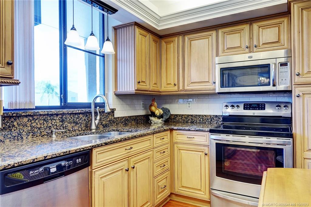 3382 NE Causeway Blvd 203