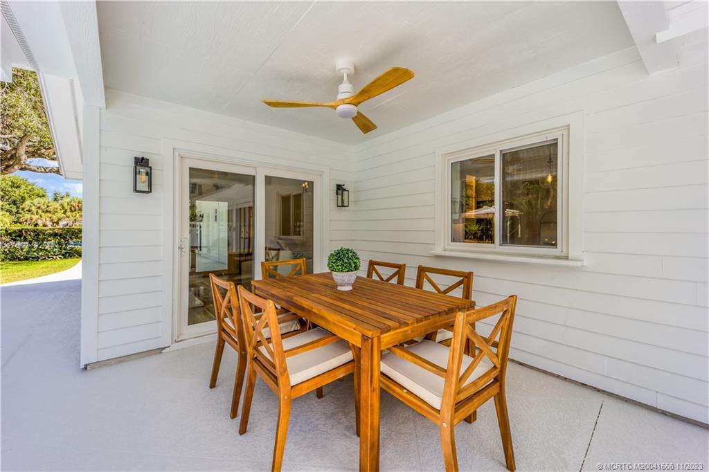 10 Ridgeland Drive
