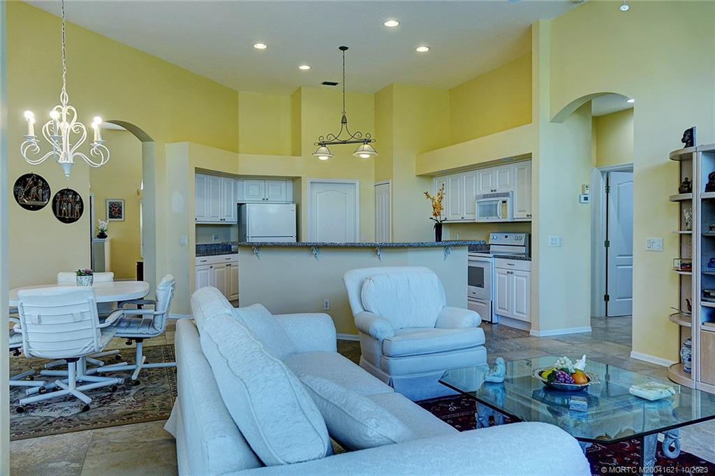 2285 SW Whitemarsh Way