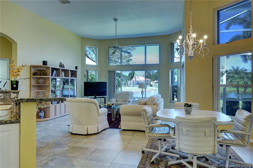 2285 SW Whitemarsh Way
