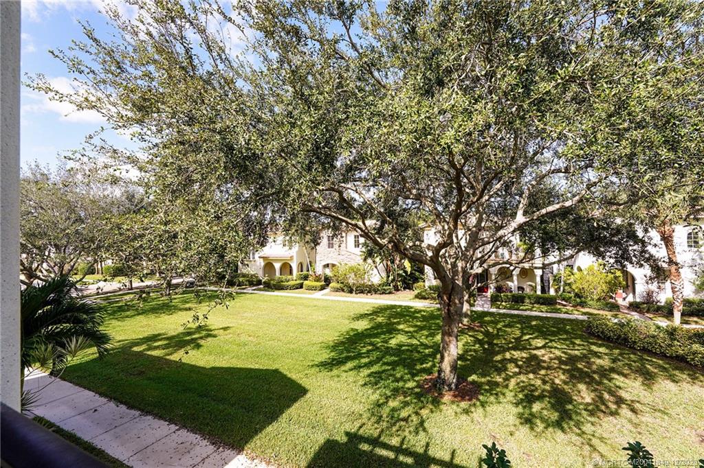 30 Stoney Drive
