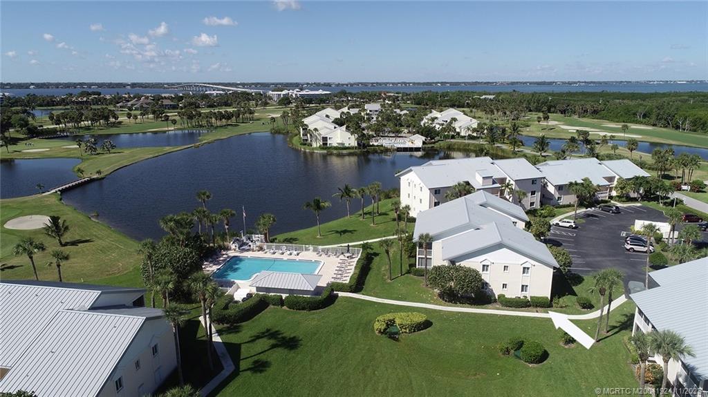 534 NE Plantation Road 4601