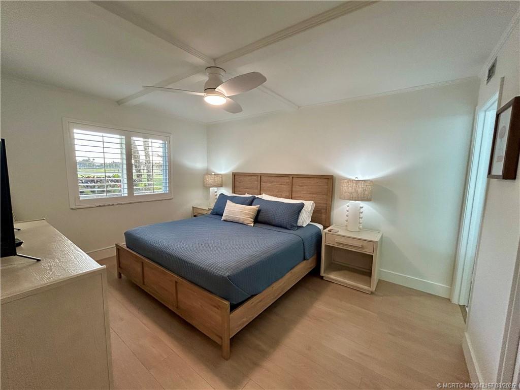 484 NE Plantation Road 4102