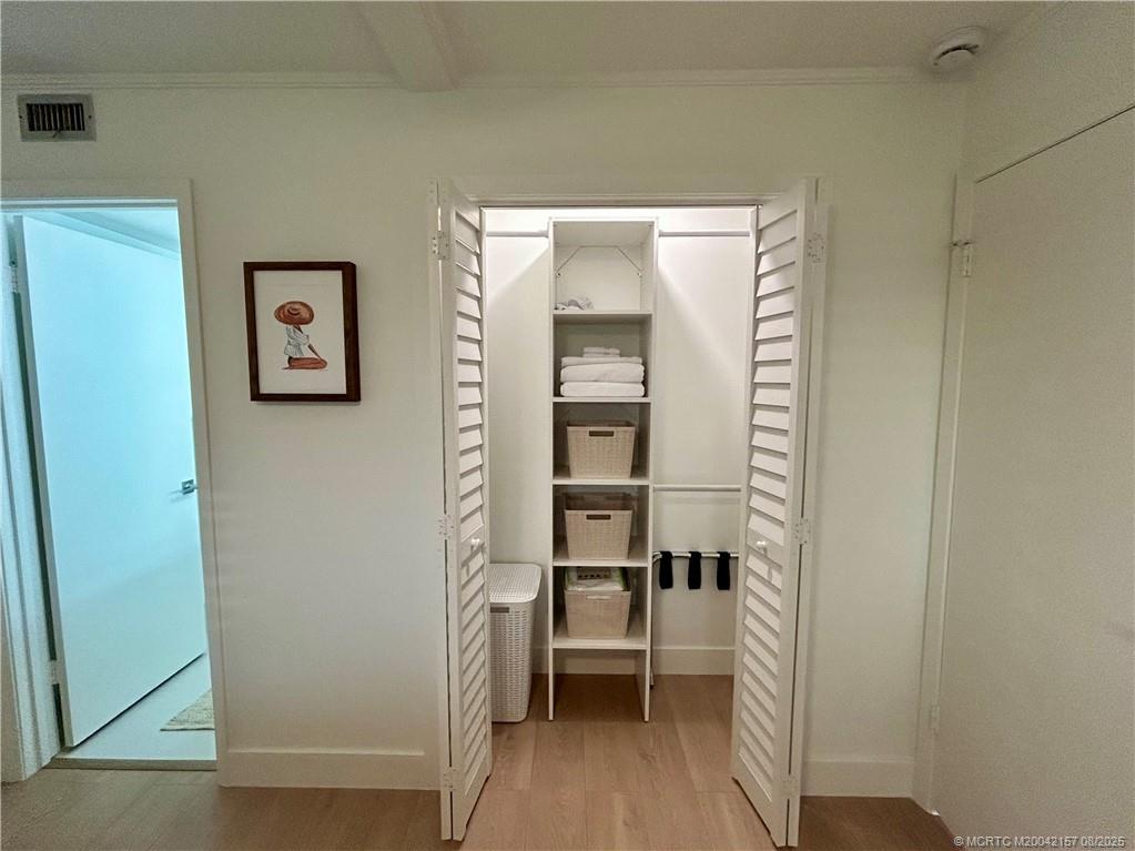 484 NE Plantation Road 4102