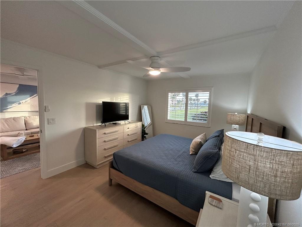 484 NE Plantation Road 4102