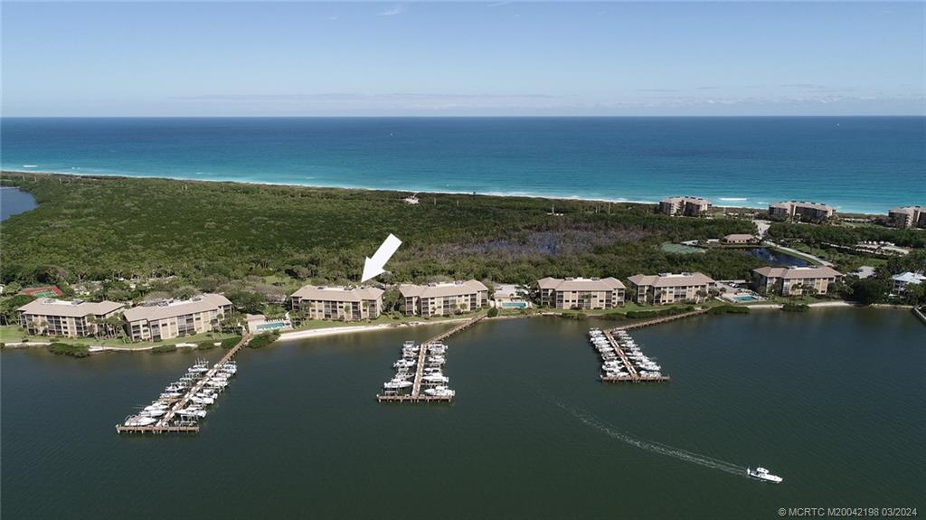 4540 NE Sandpebble Trace 304