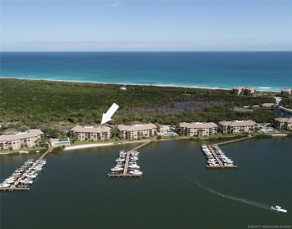 4540 NE Sandpebble Trace 304