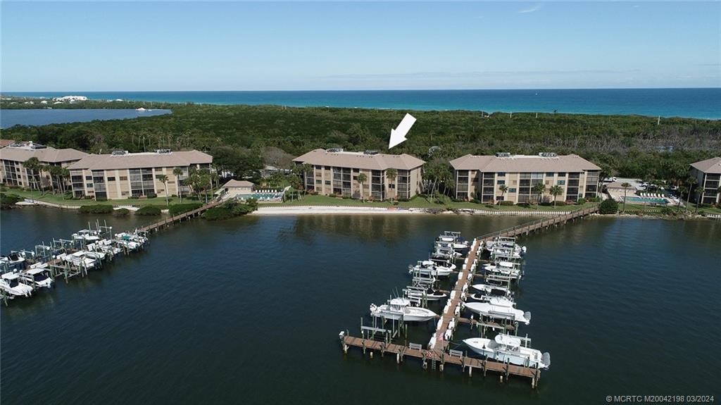 4540 NE Sandpebble Trace 304