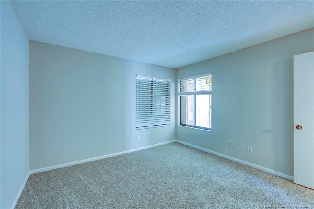 4540 NE Sandpebble Trace 304