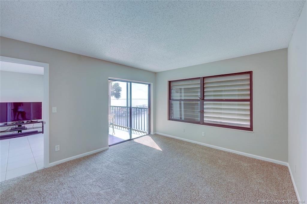 4540 NE Sandpebble Trace 304