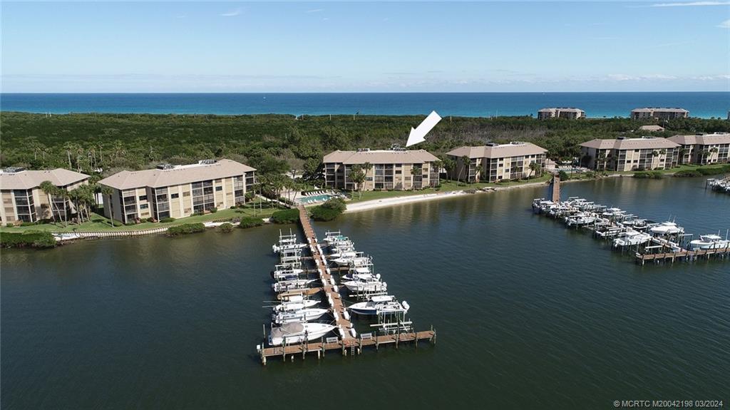 4540 NE Sandpebble Trace 304