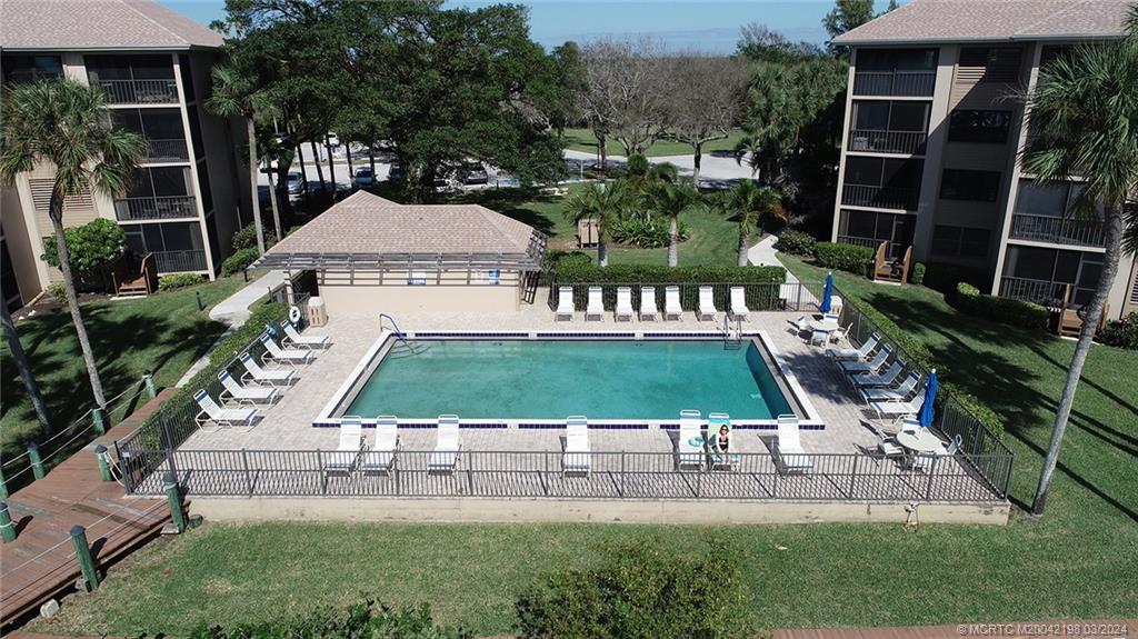 4540 NE Sandpebble Trace 304