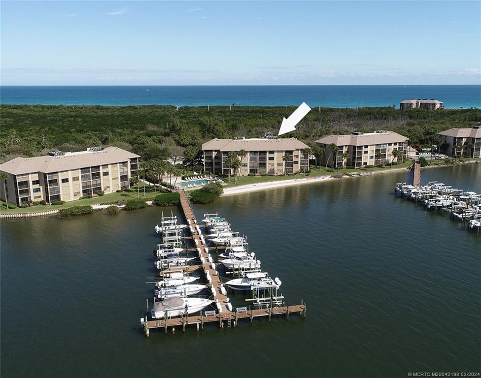 4540 NE Sandpebble Trace 304