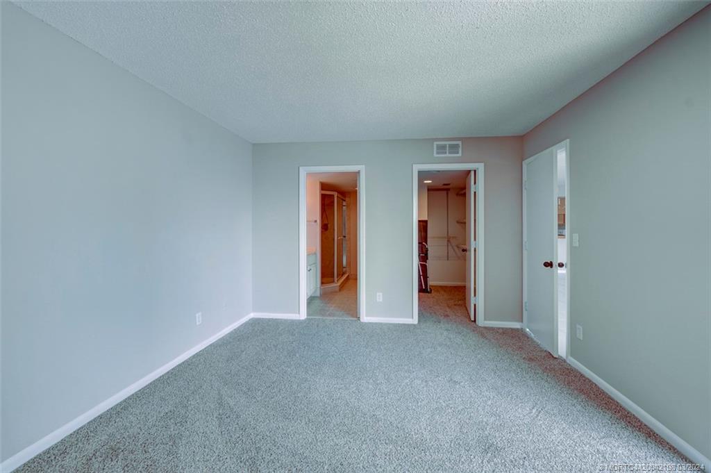 4540 NE Sandpebble Trace 304