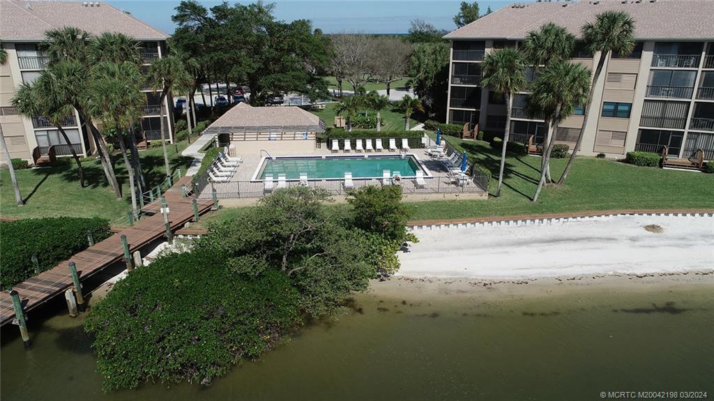 4540 NE Sandpebble Trace 304
