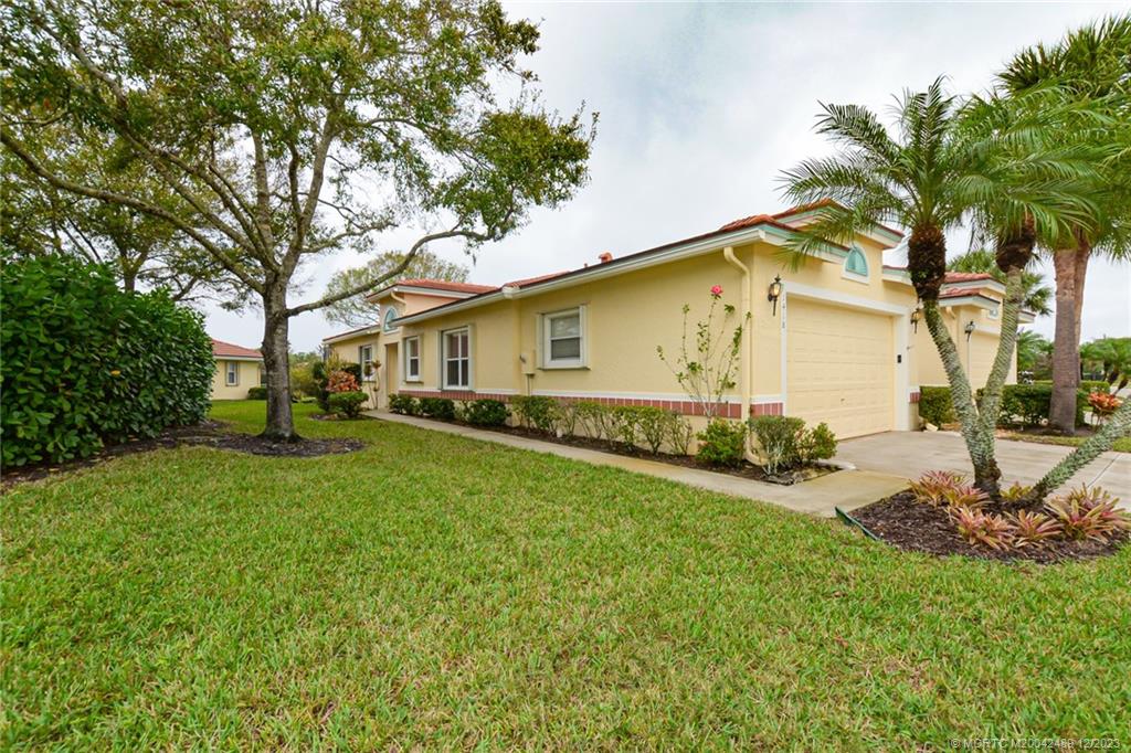 1418 SW Greens Pointe Way